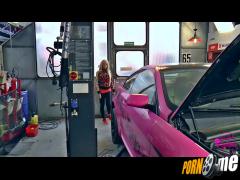 madina-fynja - Türkischer Mechaniker fickt mich für Preisnachlass!